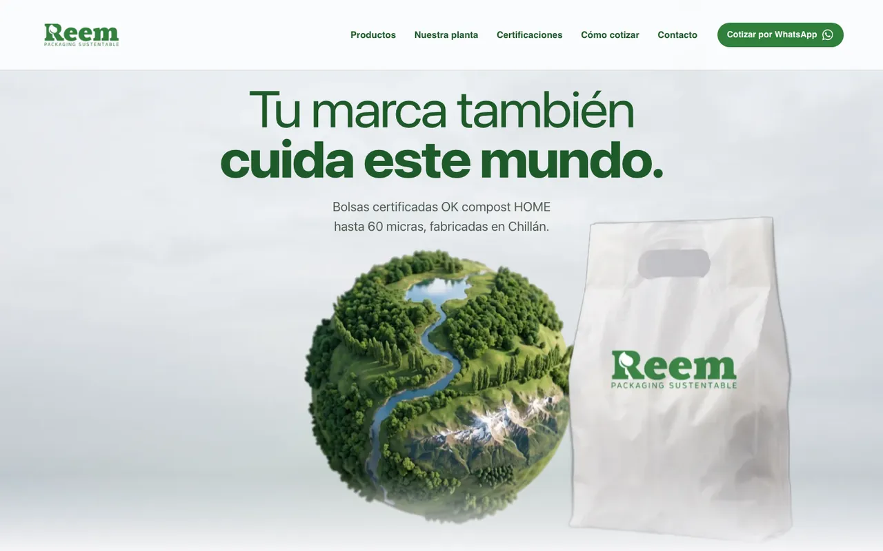 Portada con parallax de una página «Nosotros»: un planeta de bosque y una bolsa blanca sobre un cielo gris